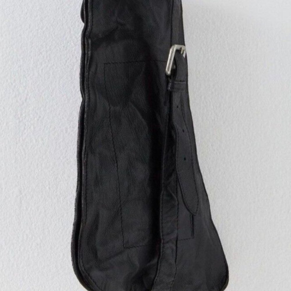 SOLD Free People Women's Jagger Slim Leather Sling Bag Black NWT $78 - Picture 15 of 15